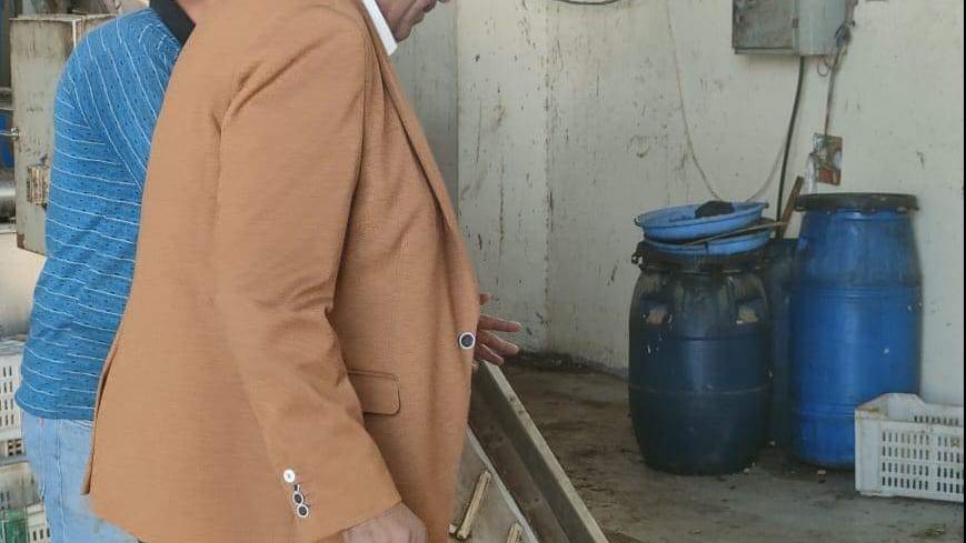 مدير عام الشباب يتفقد معصرة الزيتون 