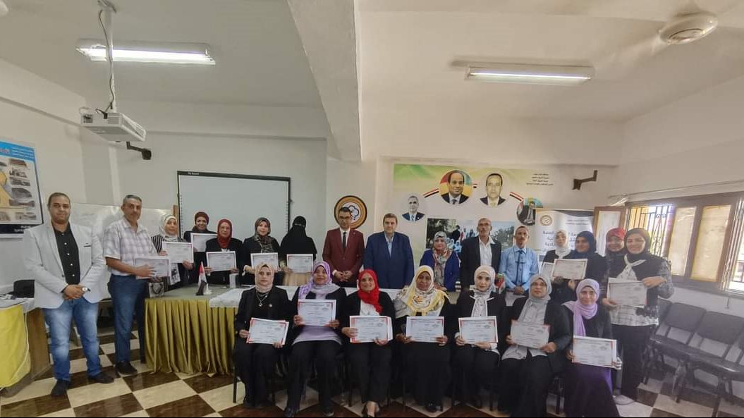 تكريم المتدربين المراجعة الخارجية لضمان جودة التعليم بسيناء 