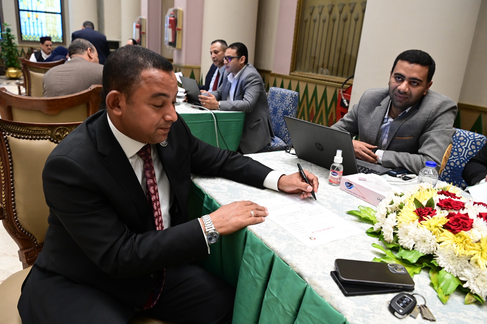النائب الدكتور ناصر عثمان
