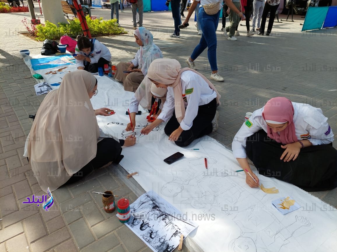 مظاهر الاحتفالات بجامعة عين شمس خلال اول يوم دراسة بالعام الجديد6