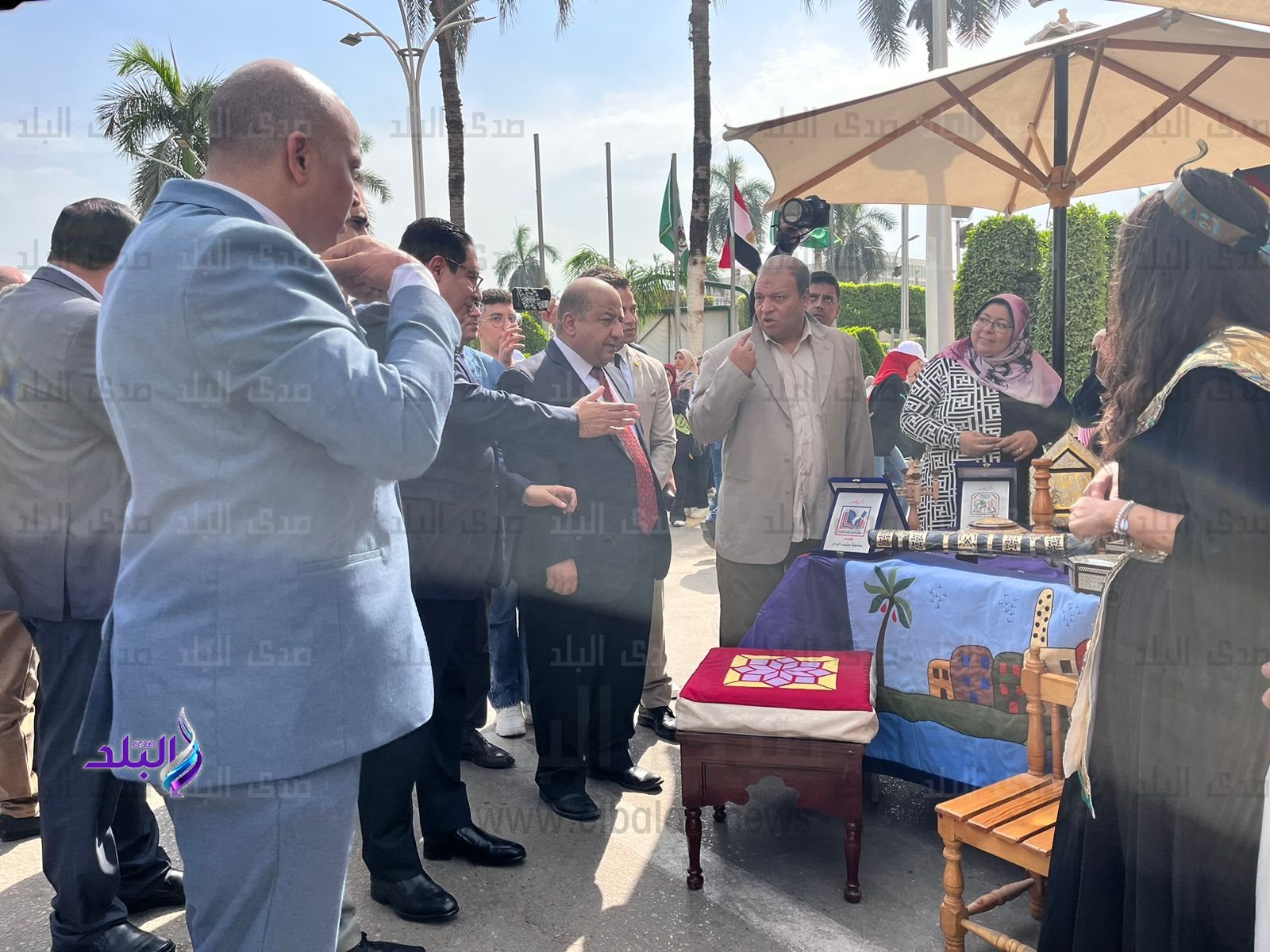 طلاب جامعة القاهرة بالزى الفرعونى7