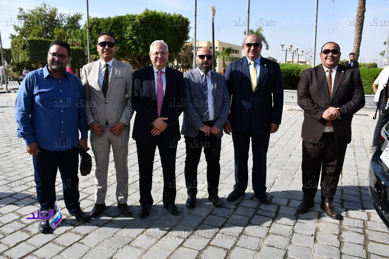 مراسم رفع العلم في أول أيام العام الجامعي بجامعة حلوان1