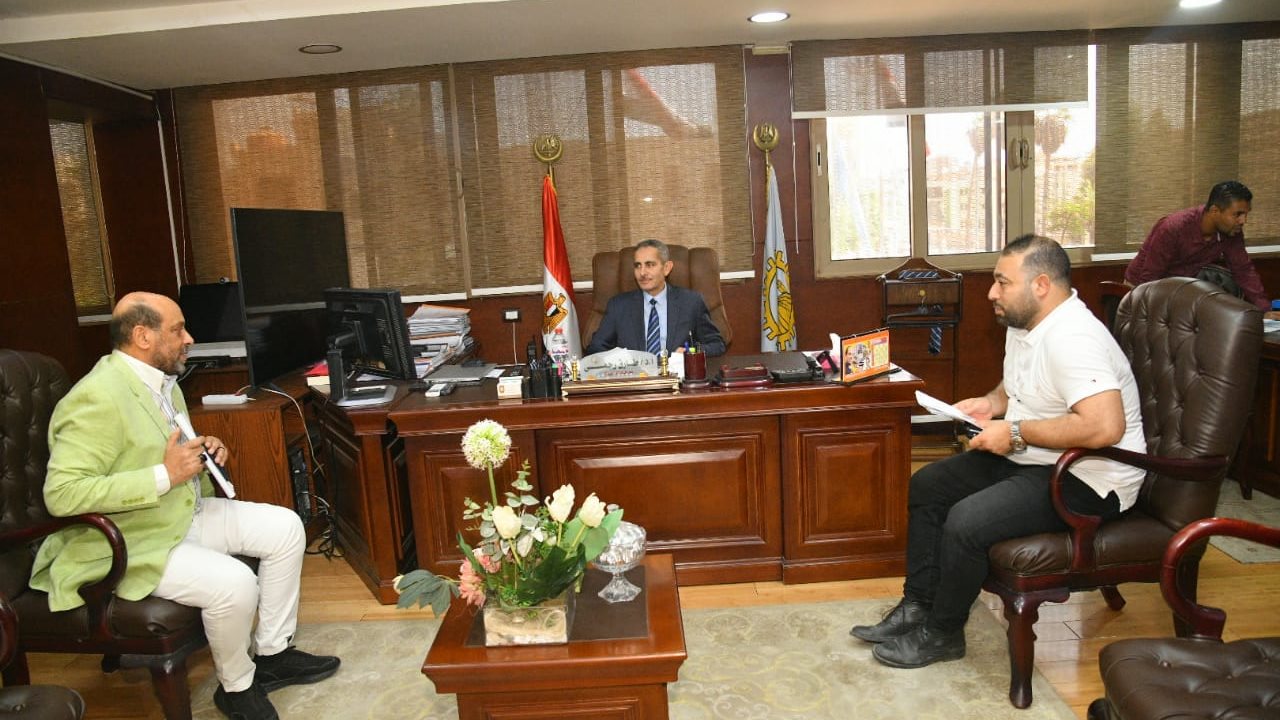 محافظ الغربية 