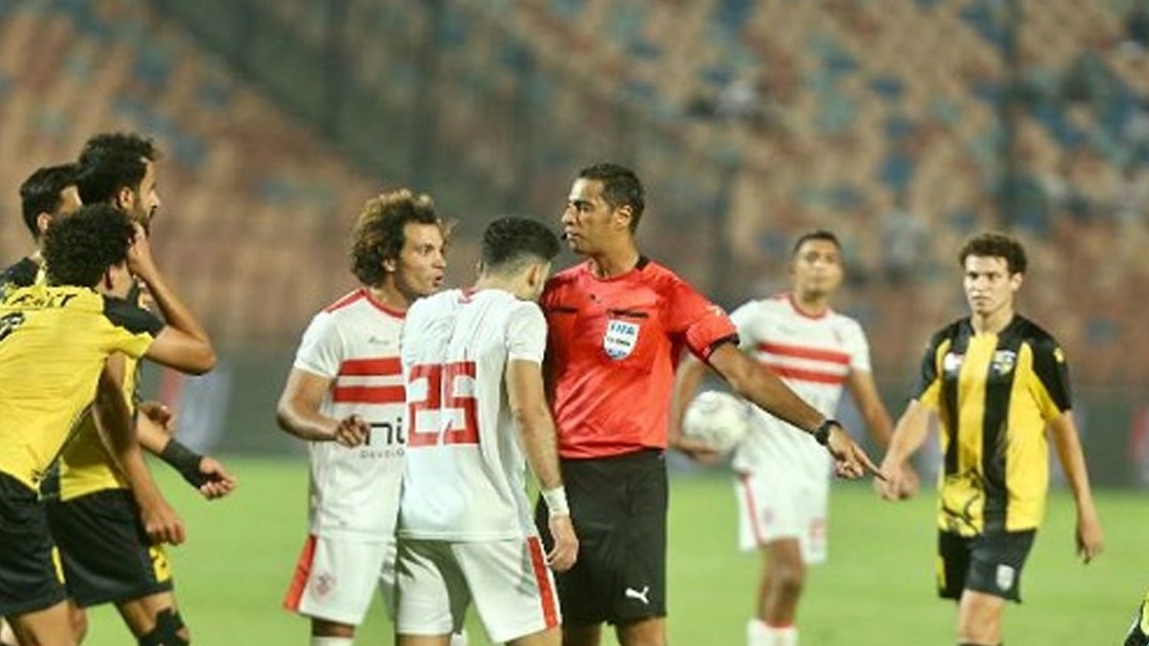 أمين عمر من مباراة الزمالك والمقاولون