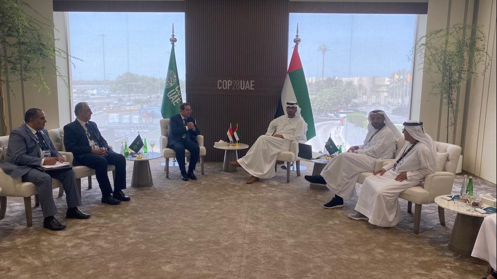 جانب من اللقاء  جانب من اللقاء