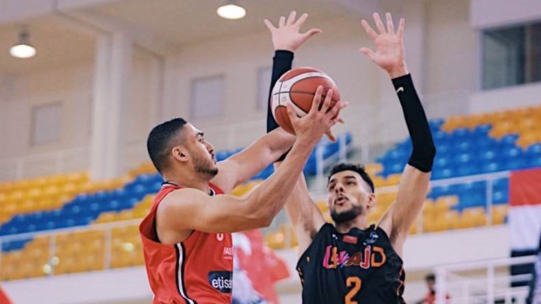 الأهلي يفوز على مجد طنجة المغربي في البطولة العربية 