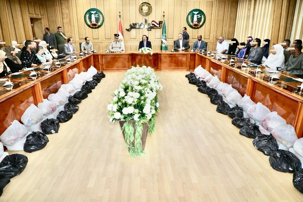 لقاء محافظ المنوفية 
