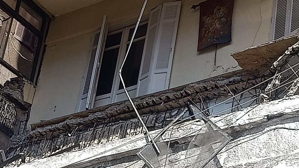 انهيار شرفة عقار شرقي الإسكندرية