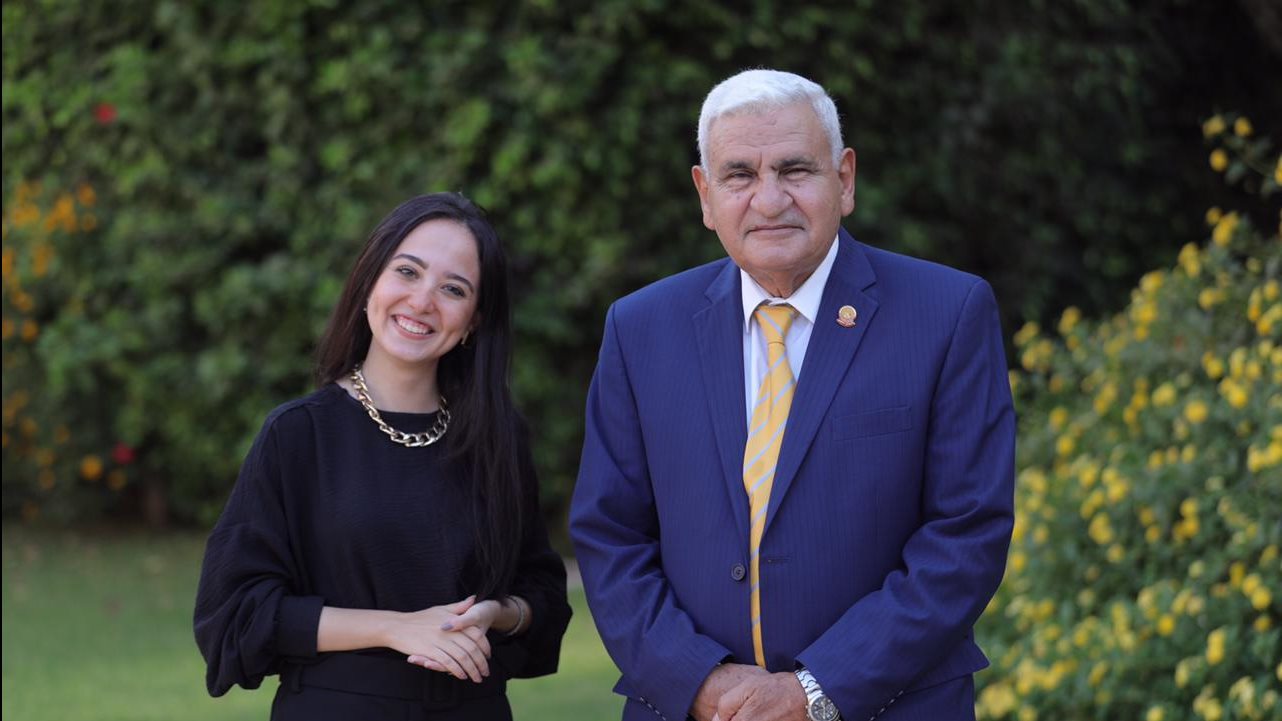  اللواء محمد ثروت النصيري مع الزميلة ياسمين فتح الله