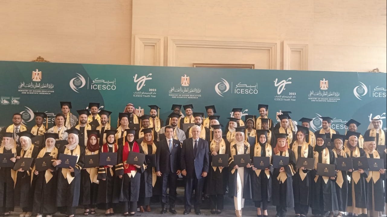 جامعة عين شمس