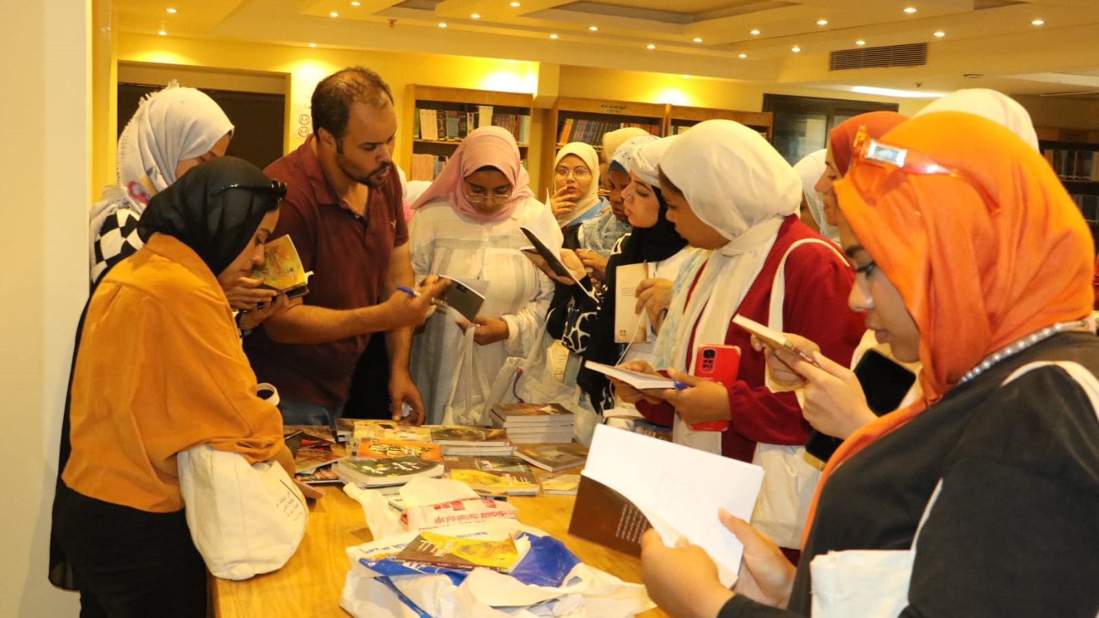 فعاليات ثقافية وفنية 