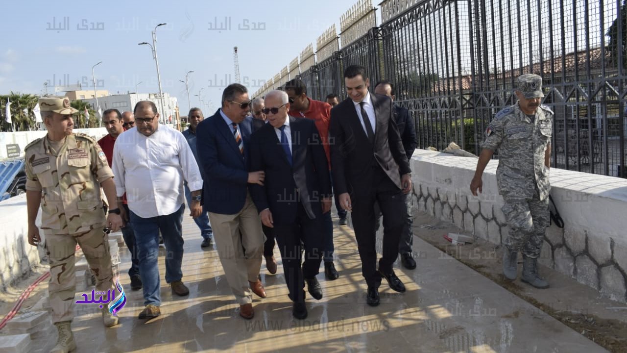 محافظ بورسعيد يتفقد أعمال تطوير ممشى  ديليسبس السياحي| صور