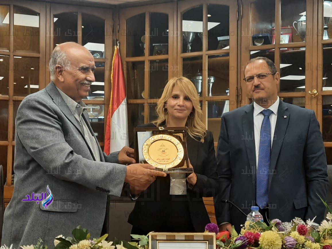 آداب عين شمس تحتفل بالذكرى الخمسين لنصر أكتوبر المجيد