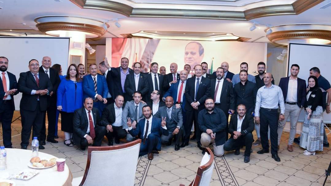 المصريين بالخارج 