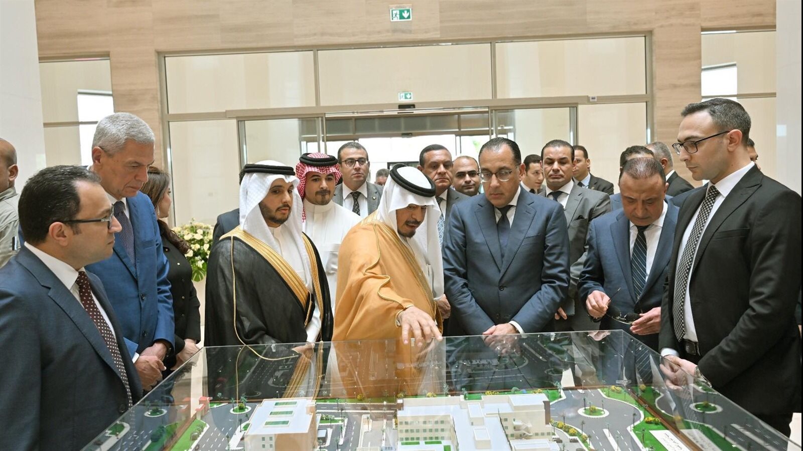 جولة  رئيس الوزراء اليوم 