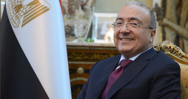  السفير عبد الرحمن صلاح
