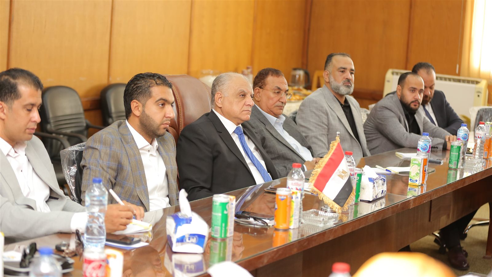 خلال اللقاء  خلال اللقاء