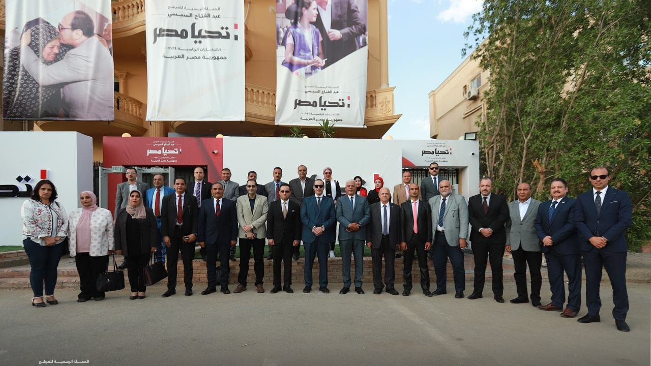 جانب من لقاءات الحملة