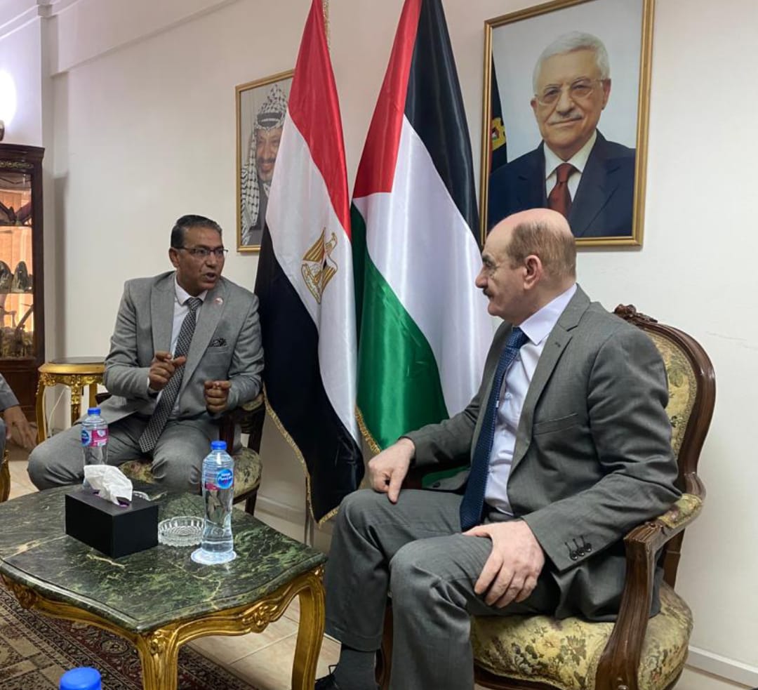 السفير رأفت بدران القنصل العام لدولة فلسطين 