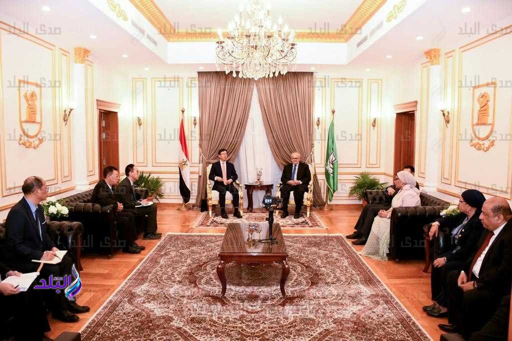 توقيع بروتوكول تعاون لإنشاء درجات علمية مزدوجة بين جامعة القاهرة ووزارة التعليم الصينية1