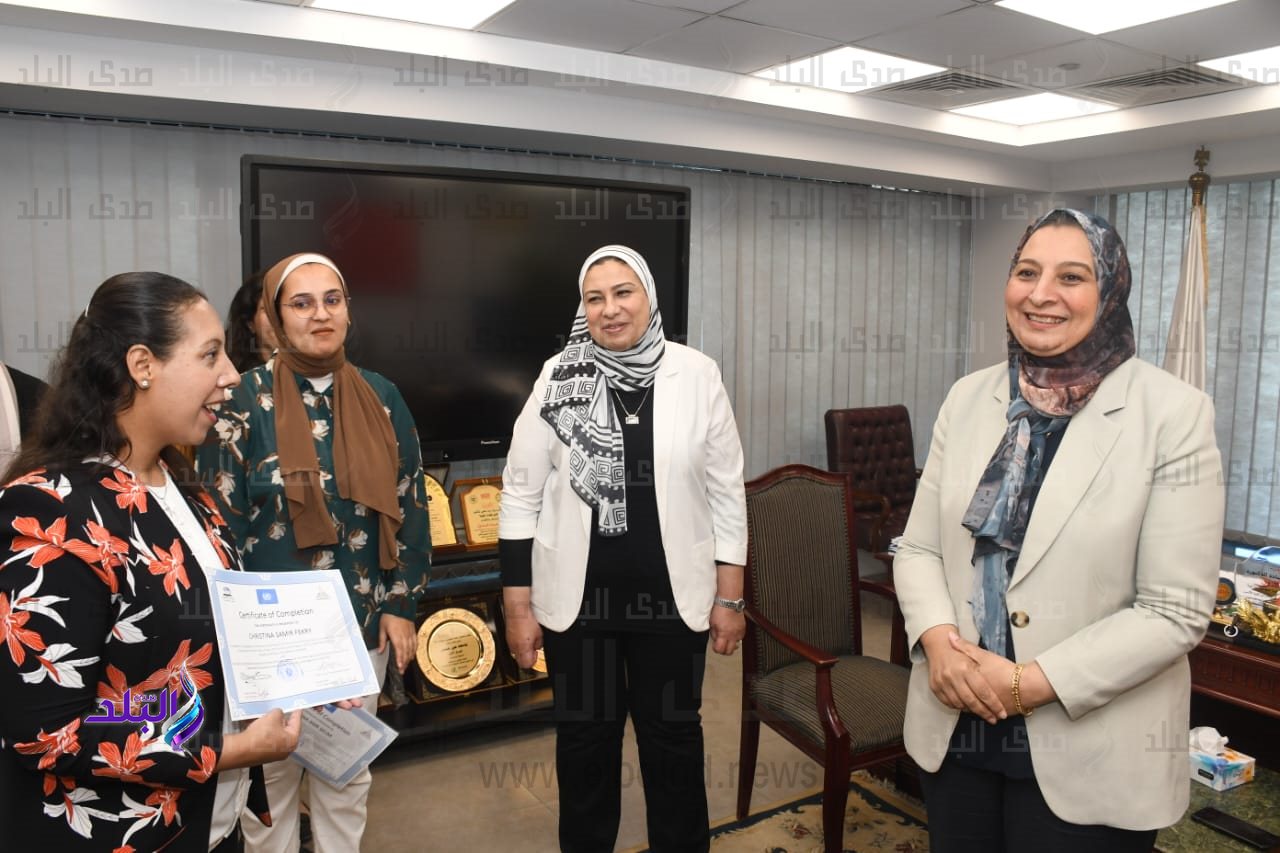 كلية الألسن جامعة عين شمس2