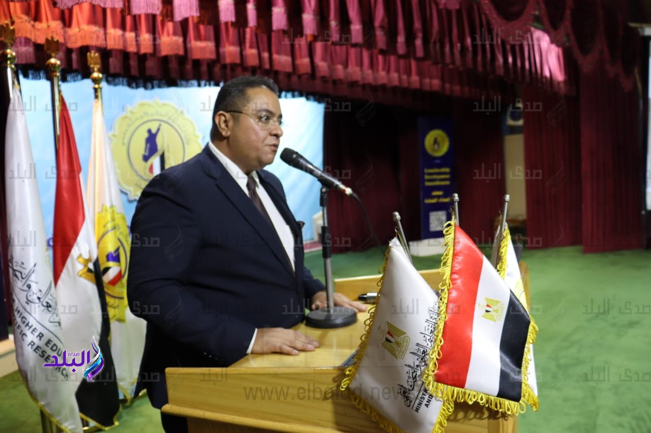 ملتقى إعداد القيادات الشابة بالجامعات والمعاهد المصرية