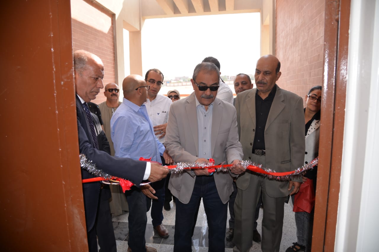 خلال الافتتاحات