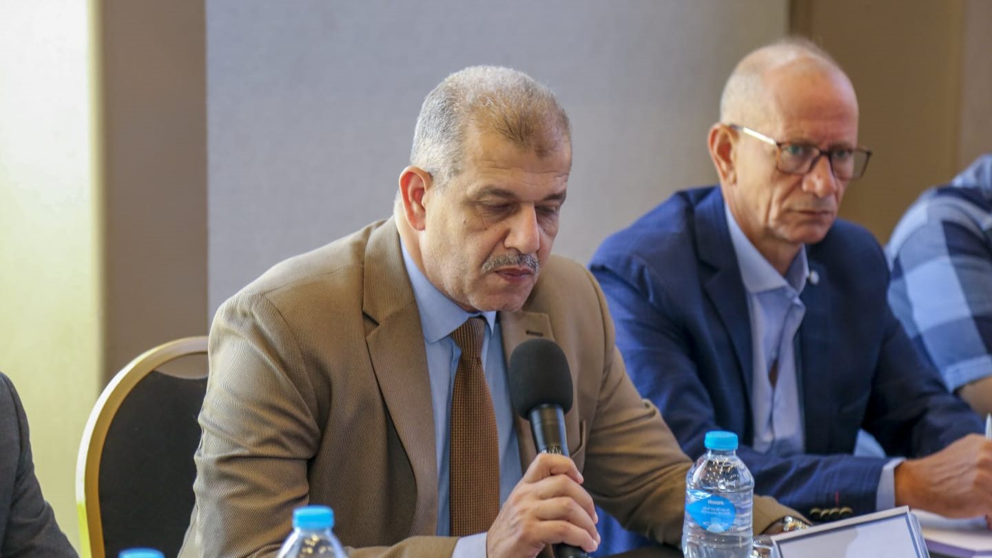 المهندس محمد عبد الجليل رئيس شركة مياه الفيوم اثناء اللقاء