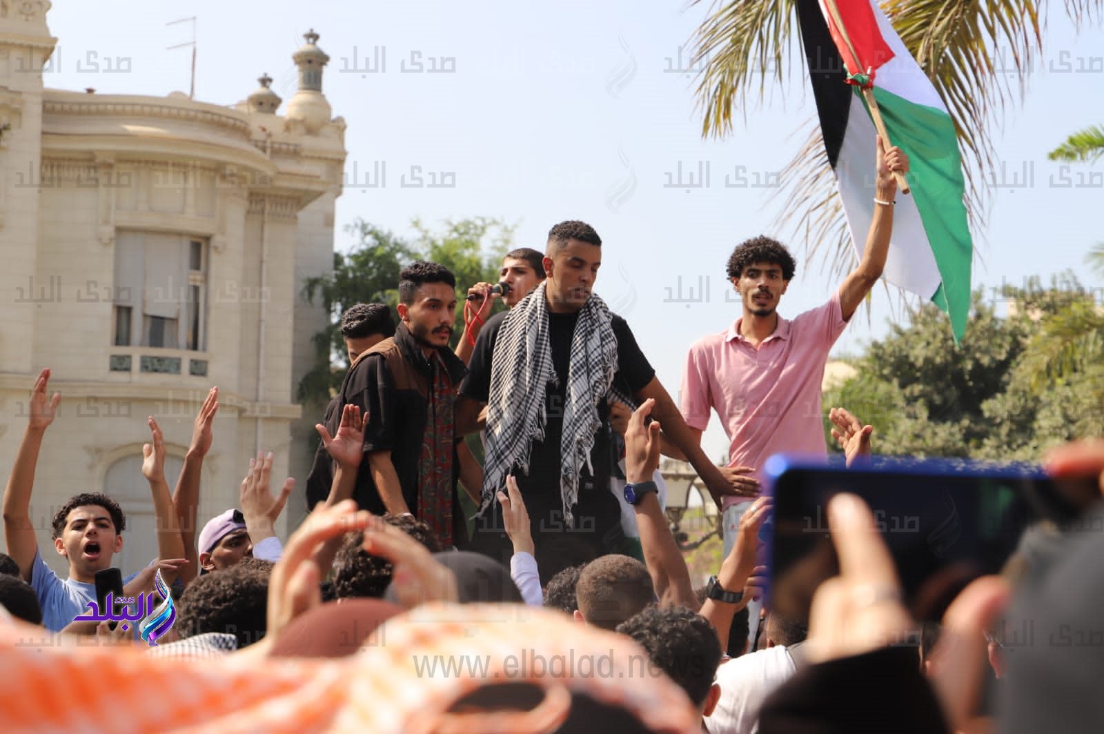 مظاهرات حاشدة لطلاب جامعة عين شمس للتنديد بالعدوان الإسرائيلي على قطاع غزة.3