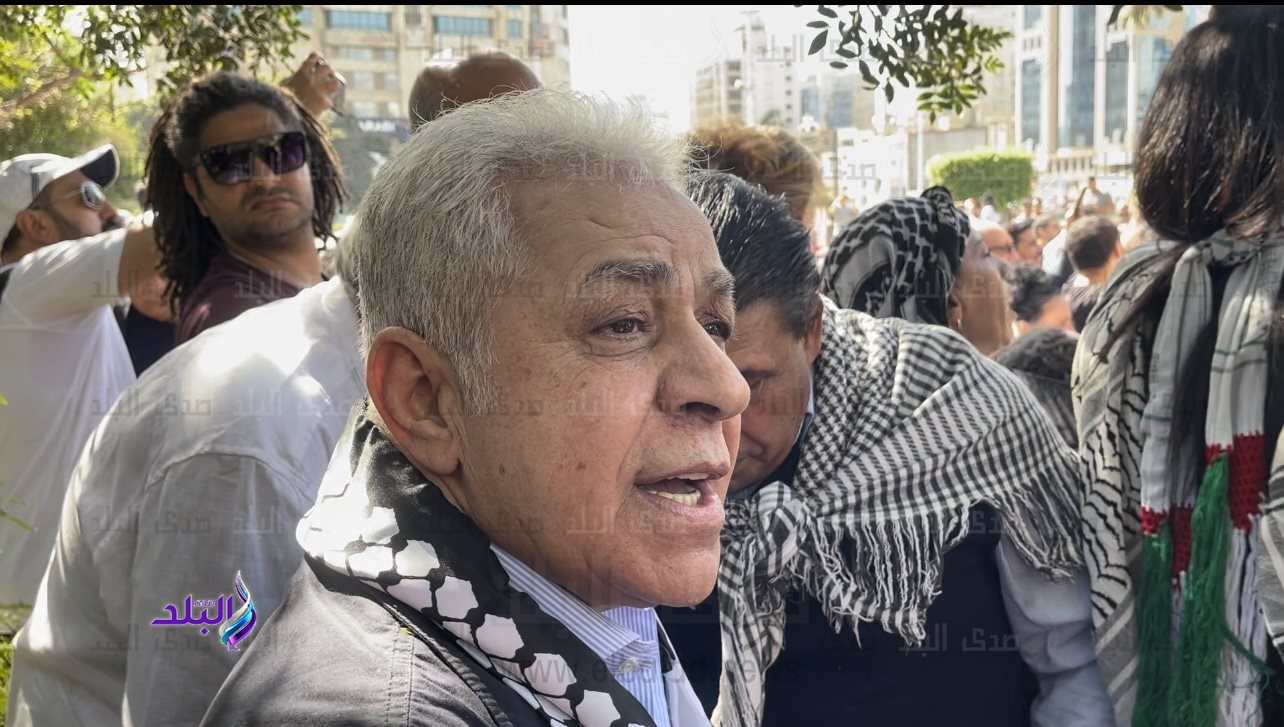 حمدين صباحي خلال تظاهرات مصطفى محمود دعمًا للقضية الفلسطينية