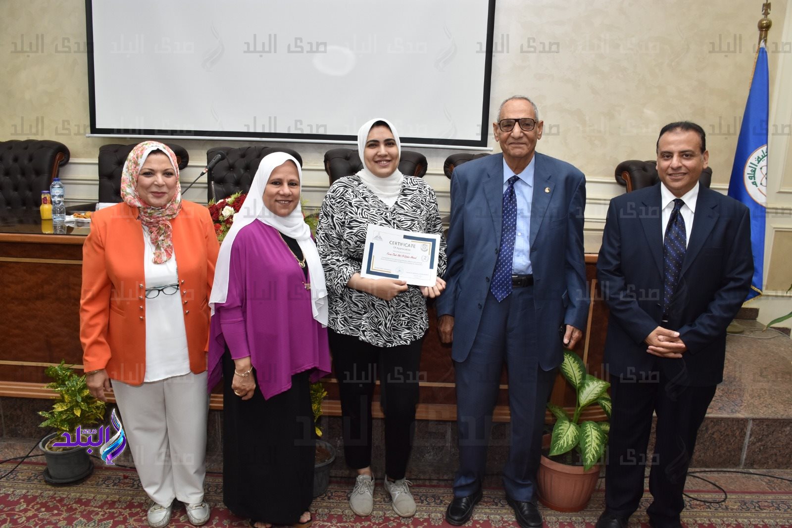 بالصور الملتقى الأول لخريجي قسم الفيزياء بكلية العلوم جامعة عين شمس1