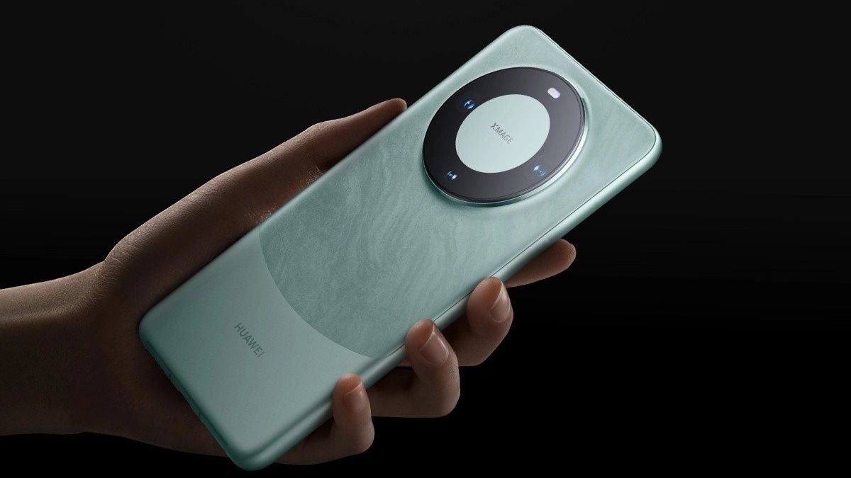 قاهر الـ iPhone 15..مبيعات موبايل هواوي الجديد تكتسح الآيفون