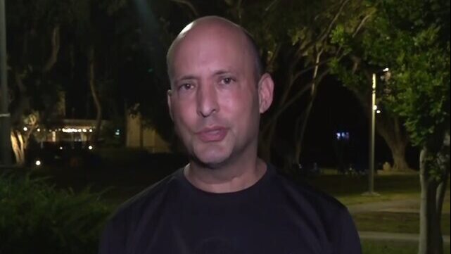 نفتالي بينيت