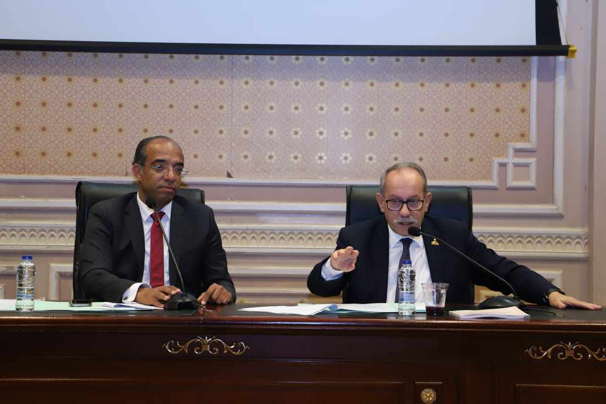 لجنة الصحة والسكان بمجلس الشيوخ