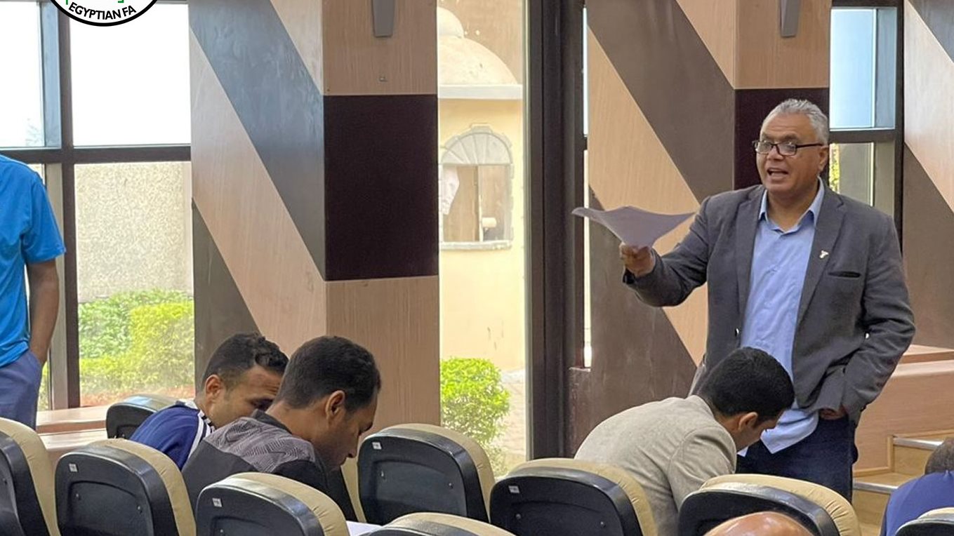  دورات تدريبية لتطوير "اللغة الإنجليزية" للحكام