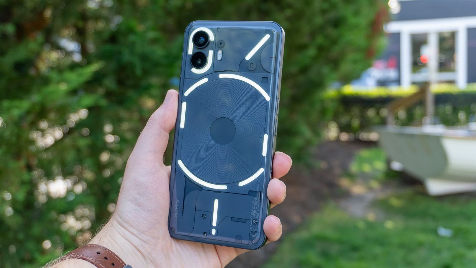 أكثر موبايل أندرويد شبابي يشبه الآيفون