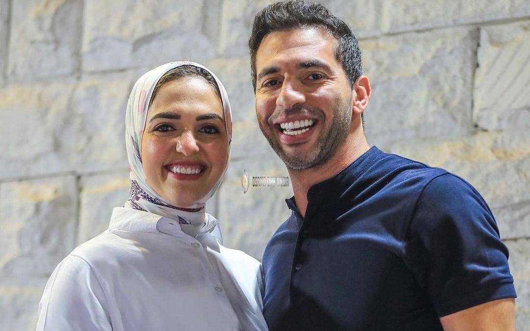 نيرة الاحمر وشقيقها احمد 
