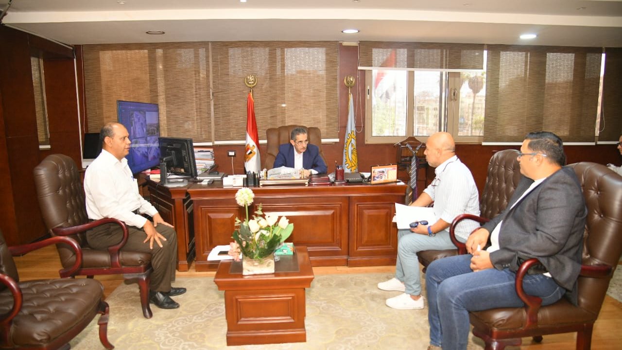 محافظ الغربية 