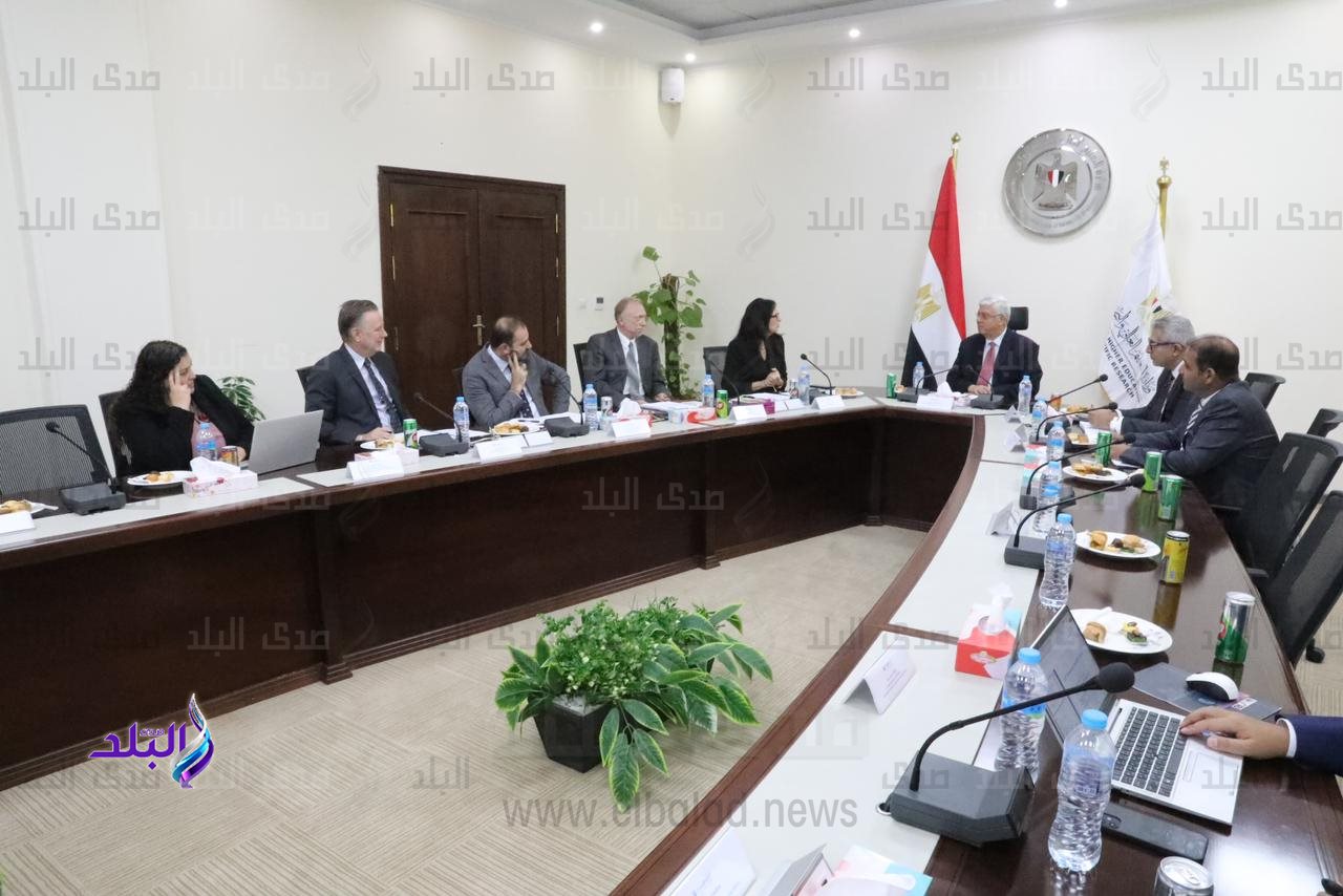 وزير التعليم العالى يرأس اجتماع مجلس إدارة هيئة التبادل التعليمي