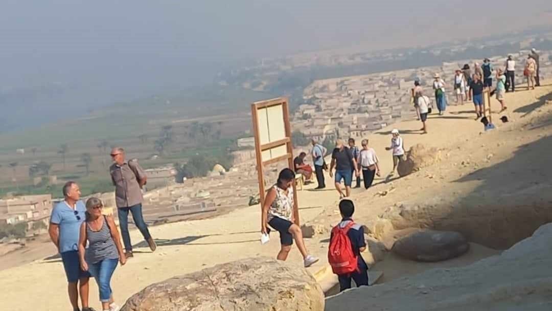 وفد سياحي يزور المنيا