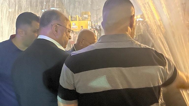 محافظ القاهرة يتوجه لموقع حادث نفق احمد بدوي ويوجه بالإسراع 