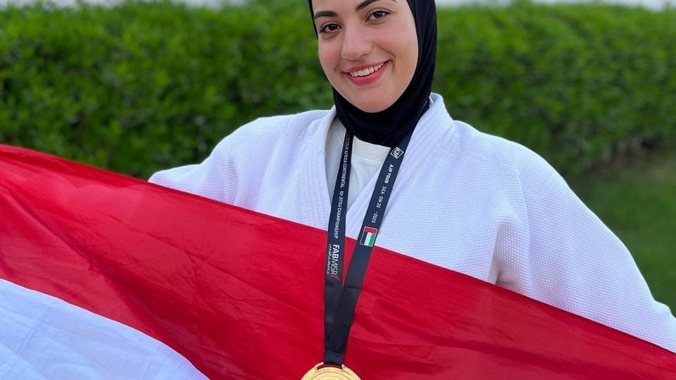 الطالبة