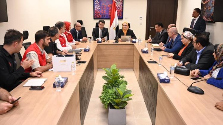 وزيرة التضامن ورئيس هيئة الكوارث والطوارئ التركي