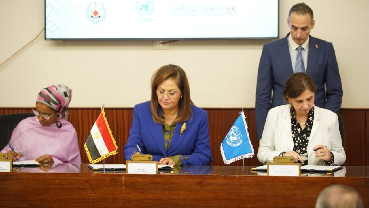 خلال التوقيع خلال التوقيع