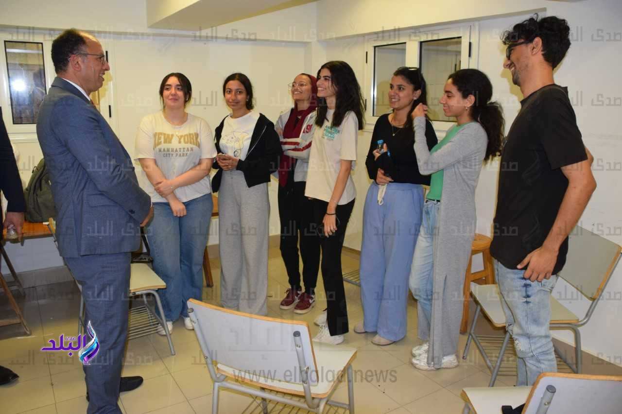 زيارة تفقدية لرئيس جامعة حلوان  إلي كليات الاقتصاد المنزلى والتربية الموسيقية والفنية وفنون جميلة3