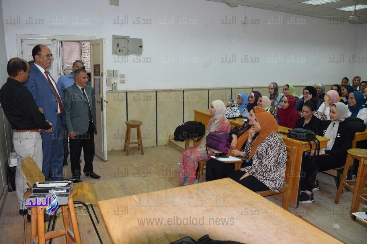 زيارة تفقدية لرئيس جامعة حلوان  إلي كليات الاقتصاد المنزلى والتربية الموسيقية والفنية وفنون جميلة