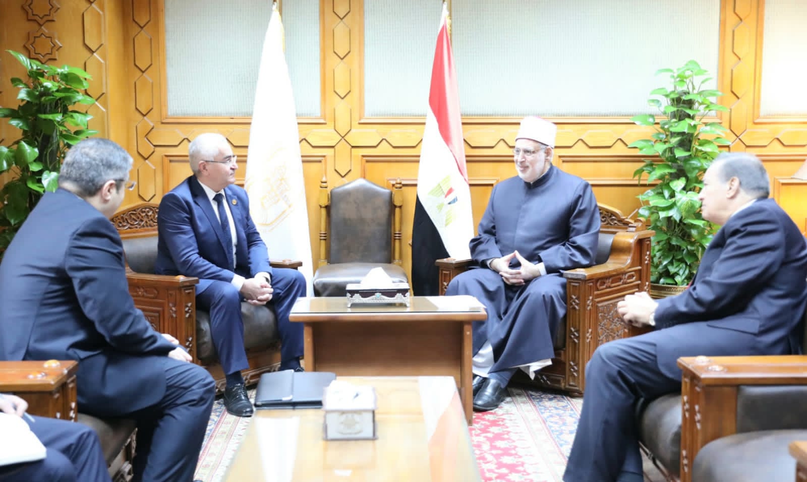 وكيل الأزهر يستقبل سفير أذربيجان 