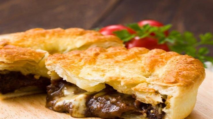 فطيرة البرغر بالجبنة