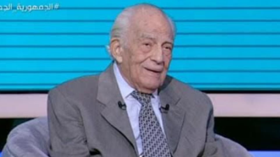الفنان رشوان توفيق