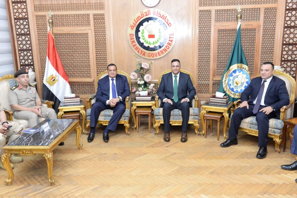 وزير التنمية المحلية ومحافظ الدقهلية 